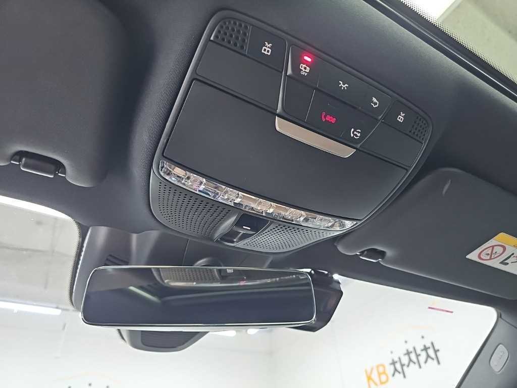 벤츠 E 클래스 E-클래스 W213 E300e 4MATIC 익스클루시브 이미지 18