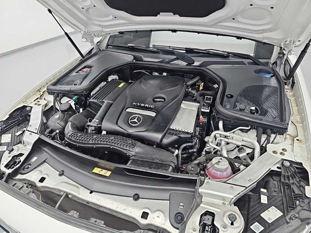 벤츠 E 클래스 E-클래스 W213 E300e 4MATIC 익스클루시브 이미지 5