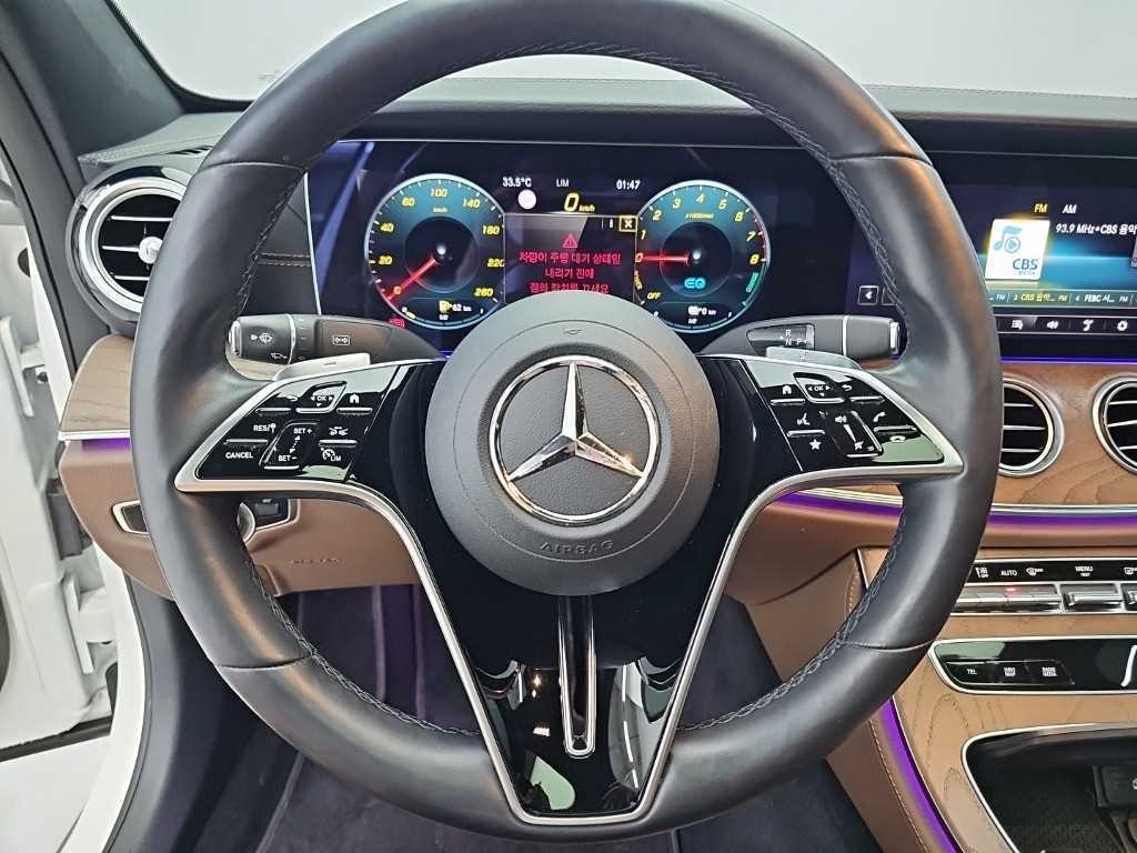 벤츠 E 클래스 E-클래스 W213 E300e 4MATIC 익스클루시브 이미지 9