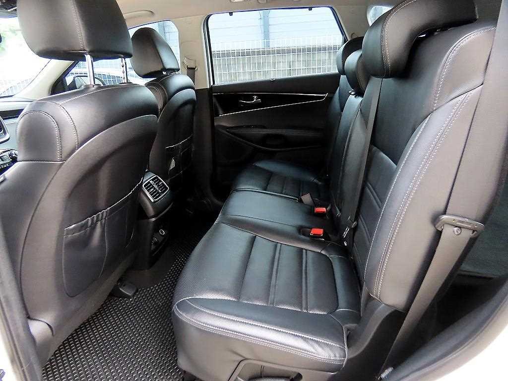 기아 쏘렌토 더 뉴 쏘렌토 디젤 2.2 2WD 노블레스 이미지 6