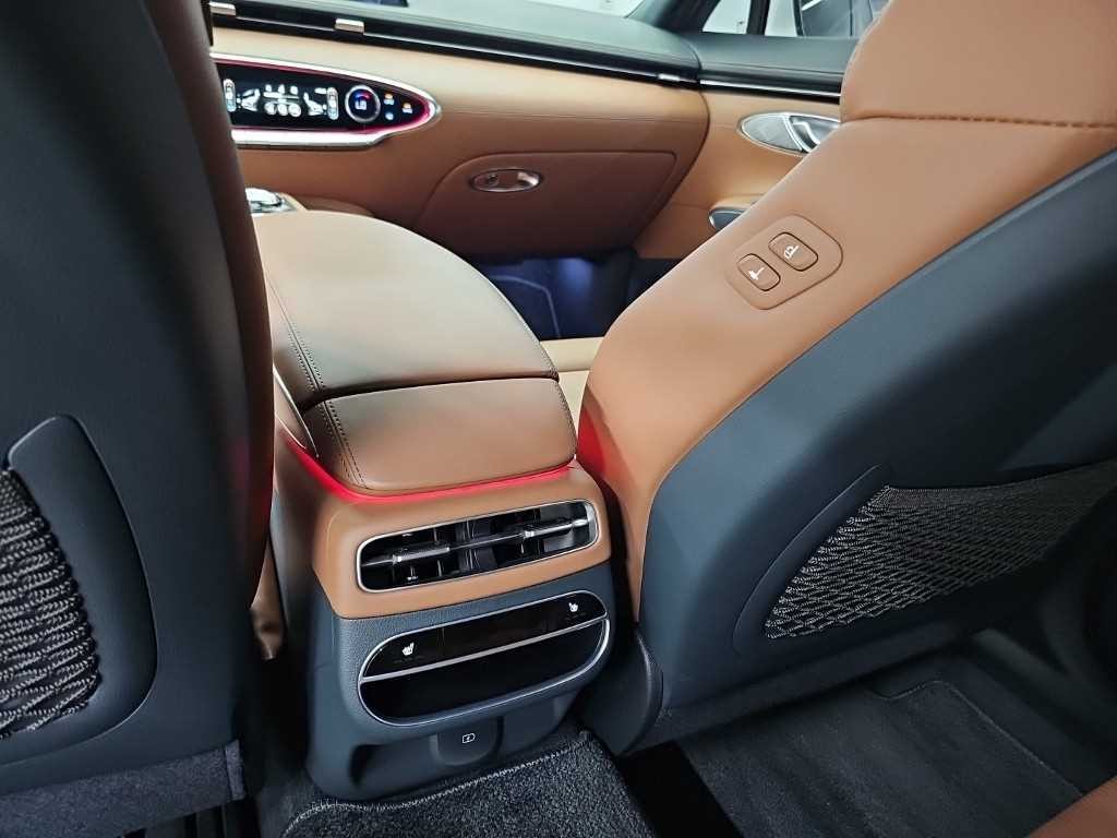 제네시스 GV70 2.5T 가솔린 AWD 기본형 이미지 13