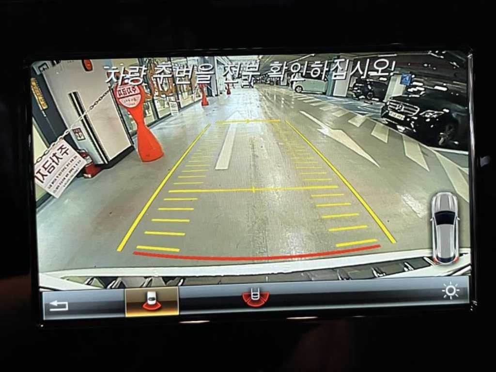 벤츠 GLA 클래스 GLA클래스 X156 GLA45 AMG 4MATIC 이미지 16