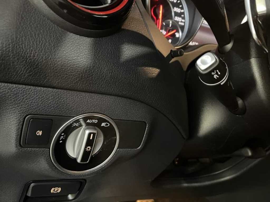 벤츠 GLA 클래스 GLA클래스 X156 GLA45 AMG 4MATIC 이미지 17