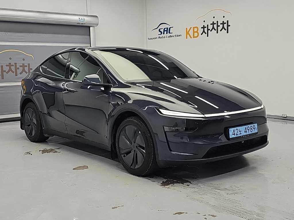 테슬라 모델 Y 롱 레인지 이미지 4