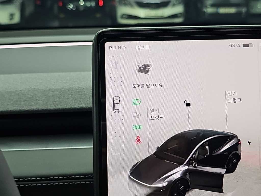 테슬라 모델 Y 롱 레인지 이미지 8