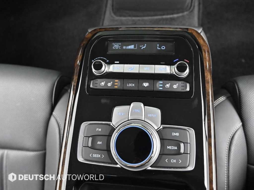 제네시스 G90 3.8 GDI AWD 럭셔리 이미지 16