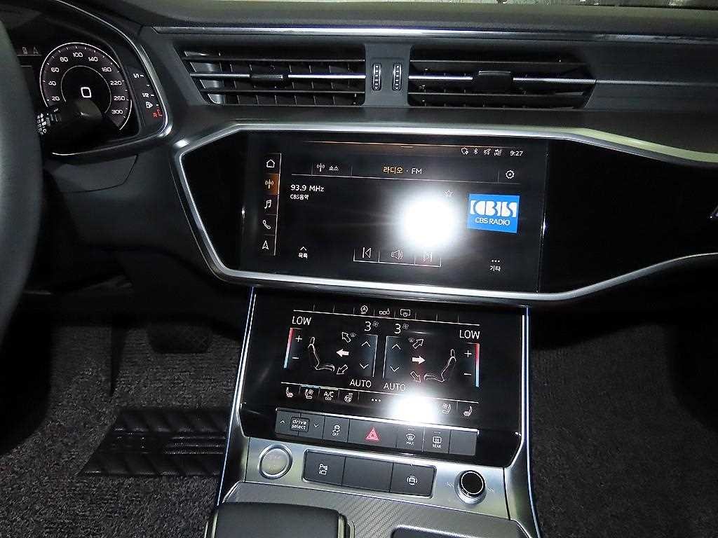아우디 A6 A6 (C8) 45 TFSI 콰트로 이미지 12