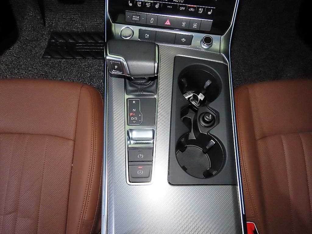 아우디 A6 A6 (C8) 45 TFSI 콰트로 이미지 13