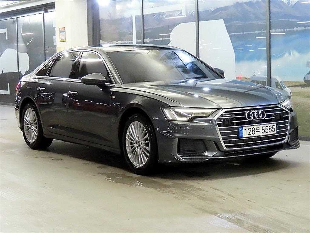 아우디 A6 A6 (C8) 45 TFSI 콰트로 이미지 2
