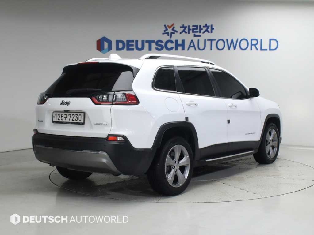 지프 체로키 체로키(KL) 2.4 리미티드 AWD 이미지 3