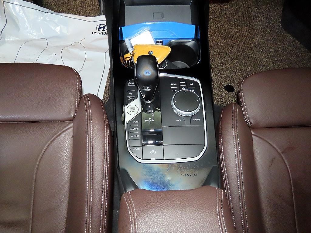 BMW 1시리즈 1시리즈 (F40) 120i M 스포츠 이미지 12