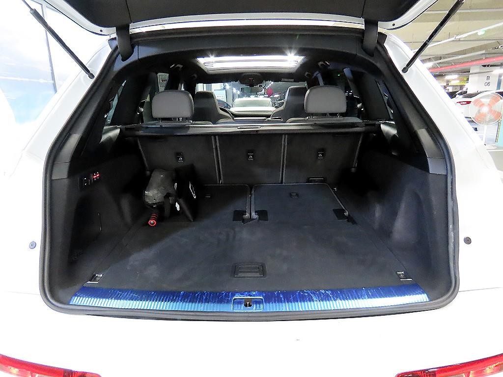 아우디 Q7 Q7 (4M) 55 TFSI 콰트로 프리미엄 이미지 16