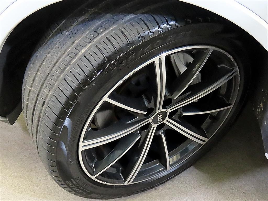 아우디 Q7 Q7 (4M) 55 TFSI 콰트로 프리미엄 이미지 20