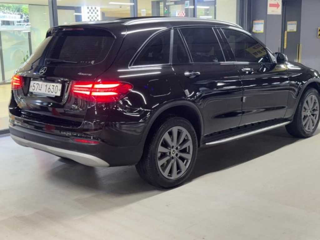 벤츠 GLC 클래스 GLC클래스 X253 GLC 350 e 4MATIC 이미지 4