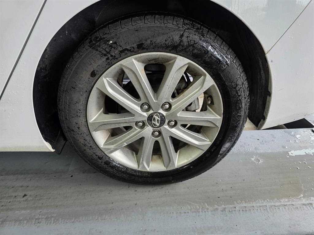 현대 아반떼 더 뉴 아반떼 1.6 LPI 스마트 이미지 13