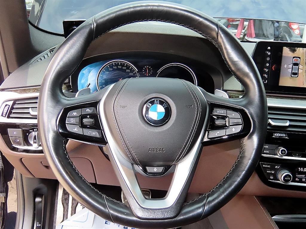 BMW 5시리즈 5시리즈 (G30) 530d M 스포츠 이미지 8