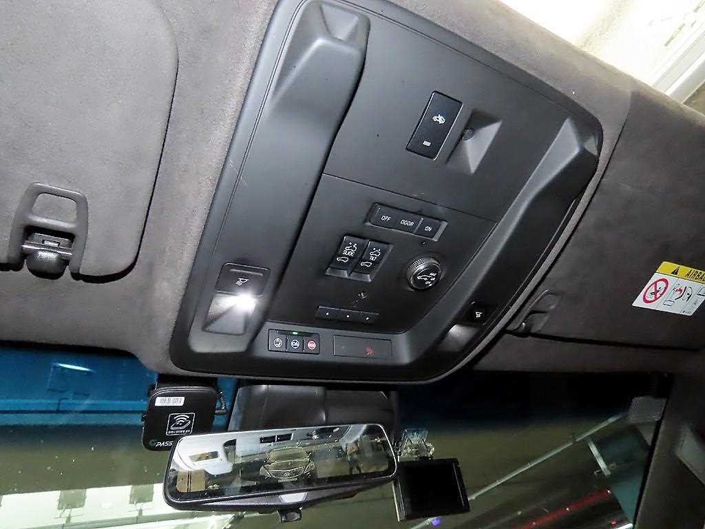 캐딜락 에스컬레이드 6.2 V8 ESV 이미지 13