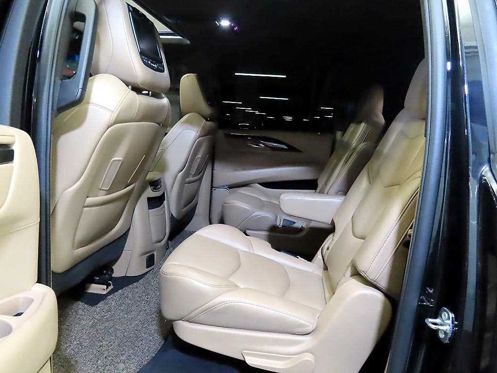 캐딜락 에스컬레이드 6.2 V8 ESV 이미지 7