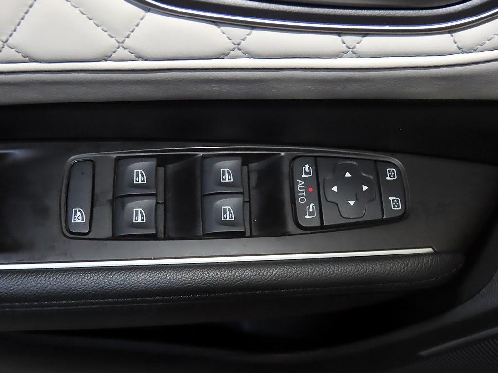 르노코리아(삼성) SM6 LPG 2.0 LPe RE(장애인용) 이미지 13