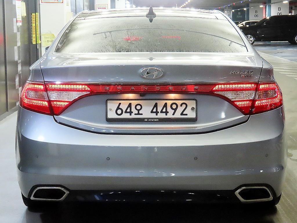 현대 그랜저 그랜저 HG HG220 PREMIUM 기본형 이미지 5