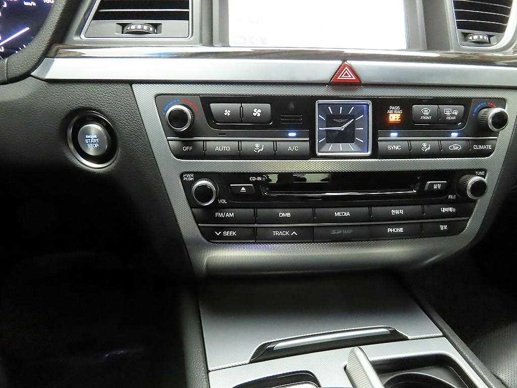 제네시스 G80 3.3 GDI AWD 럭셔리 이미지 16