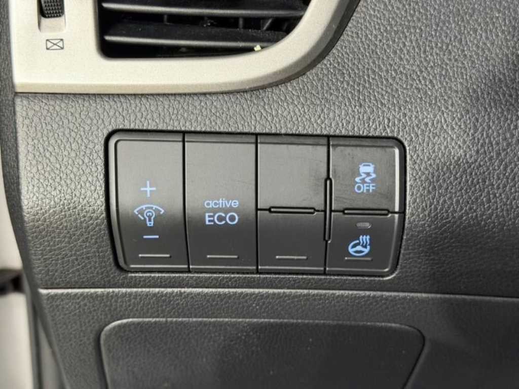 현대 i30 뉴 i30 1.6 GDI PYL 이미지 16