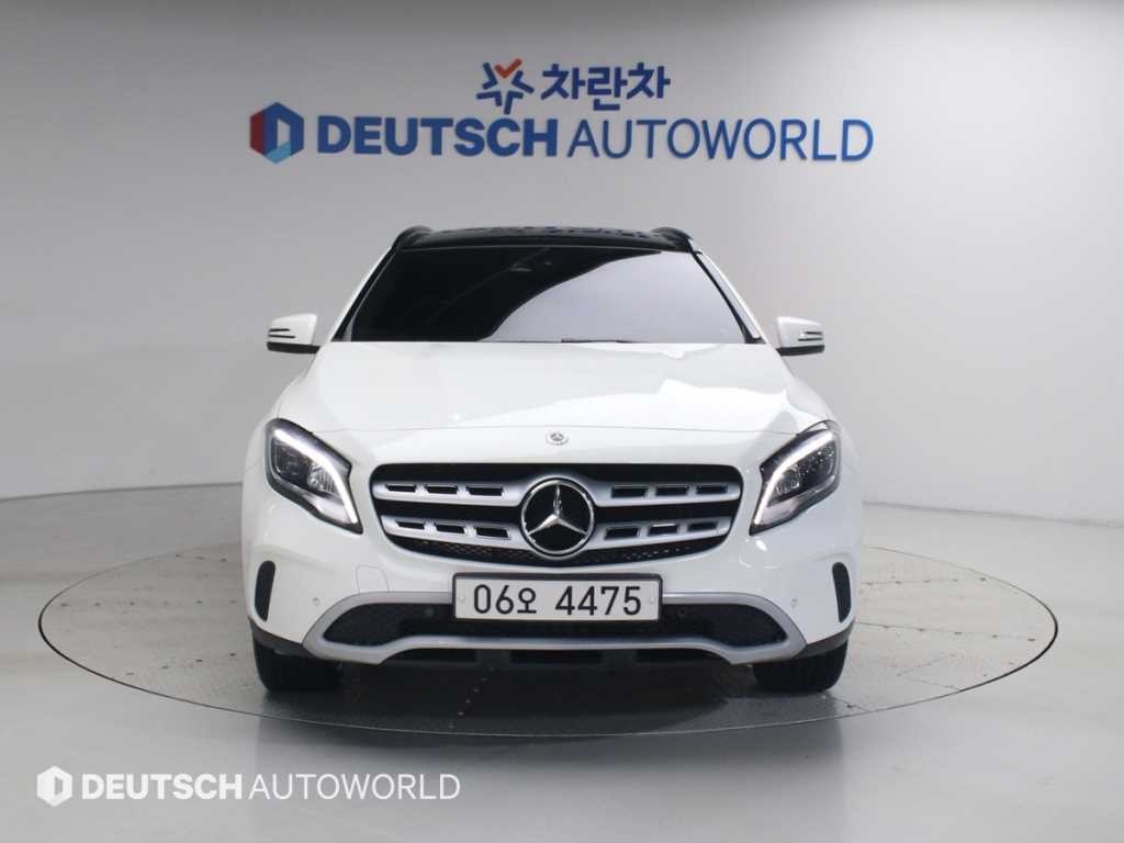 벤츠 GLA 클래스 GLA클래스 X156 GLA220 이미지 1
