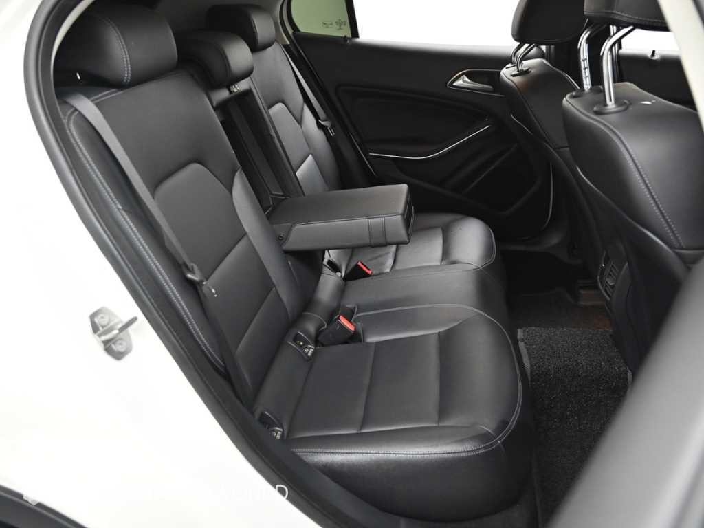 벤츠 GLA 클래스 GLA클래스 X156 GLA220 이미지 12
