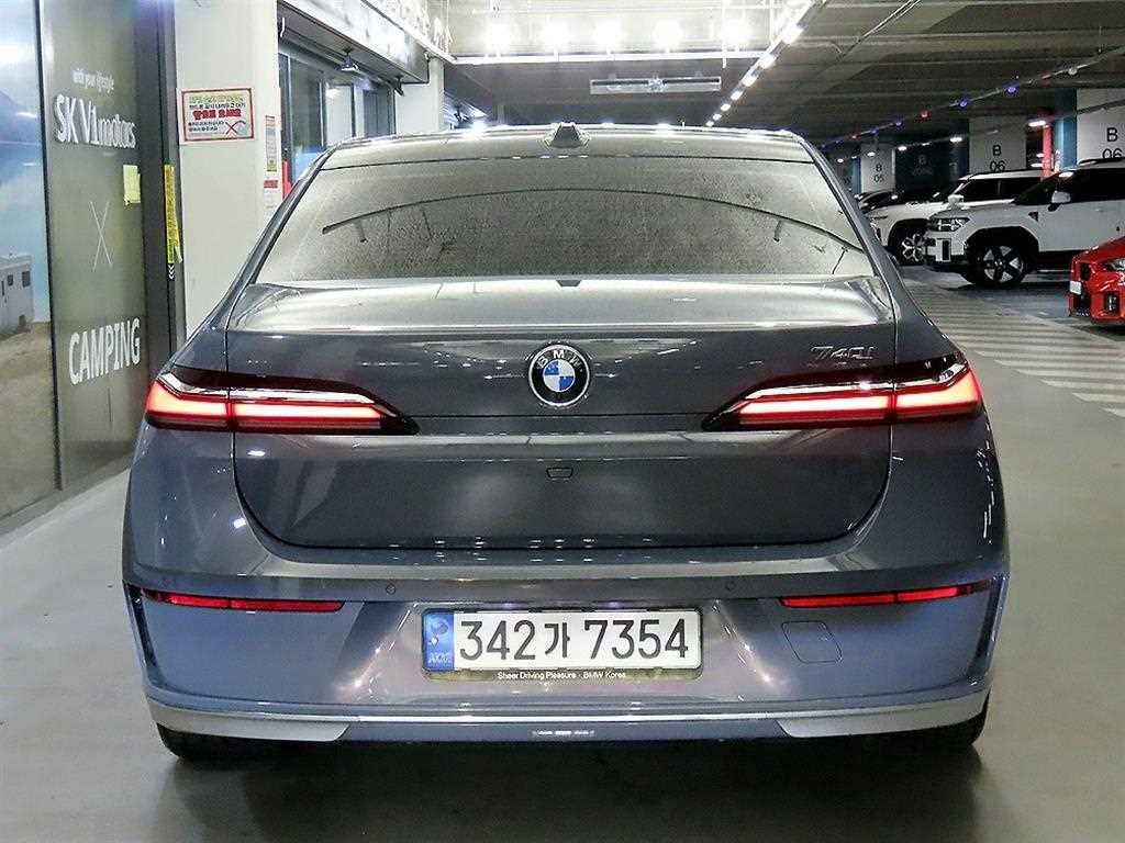 BMW 7시리즈 7시리즈 (G70) 740i sDrive 디자인퓨어 엑셀런스 이미지 5