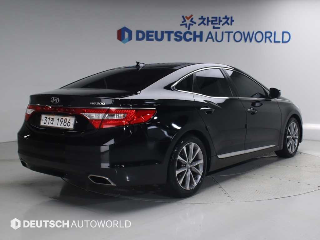 현대 그랜저 그랜저 HG HG300 PREMIUM 컬렉션 이미지 2