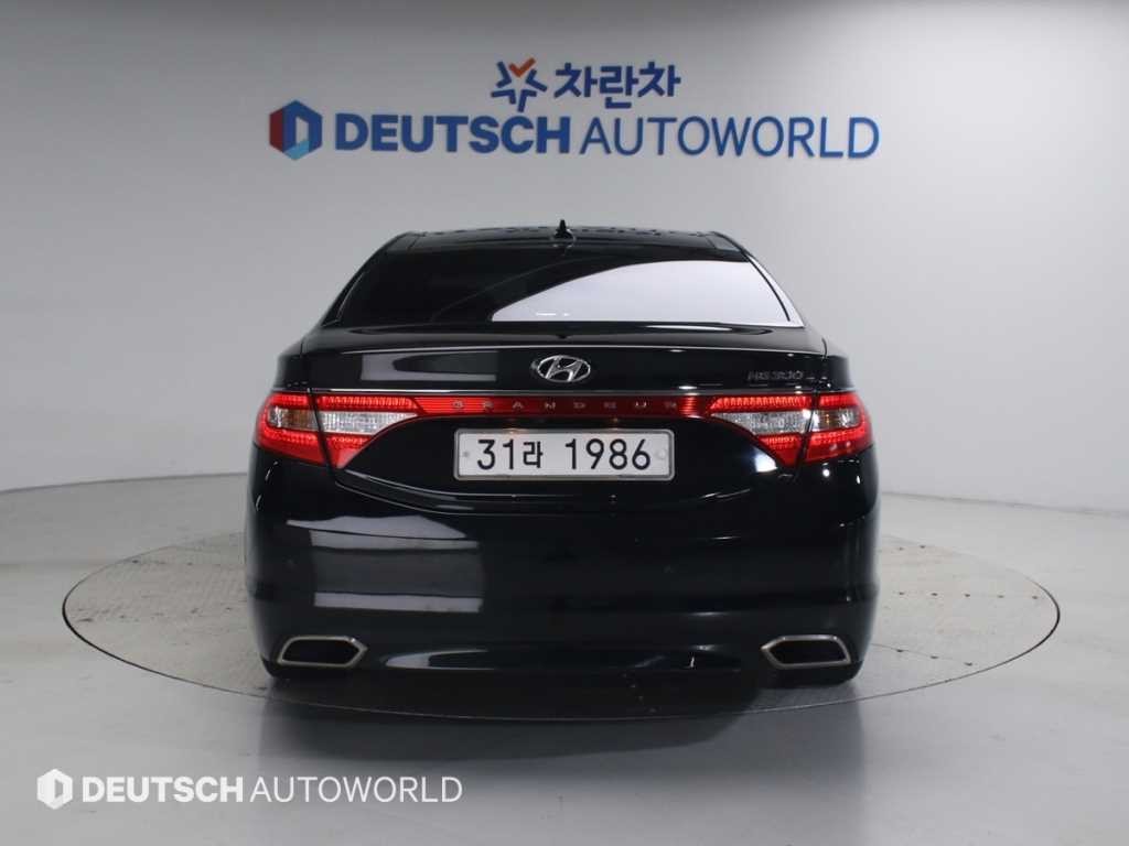 현대 그랜저 그랜저 HG HG300 PREMIUM 컬렉션 이미지 4