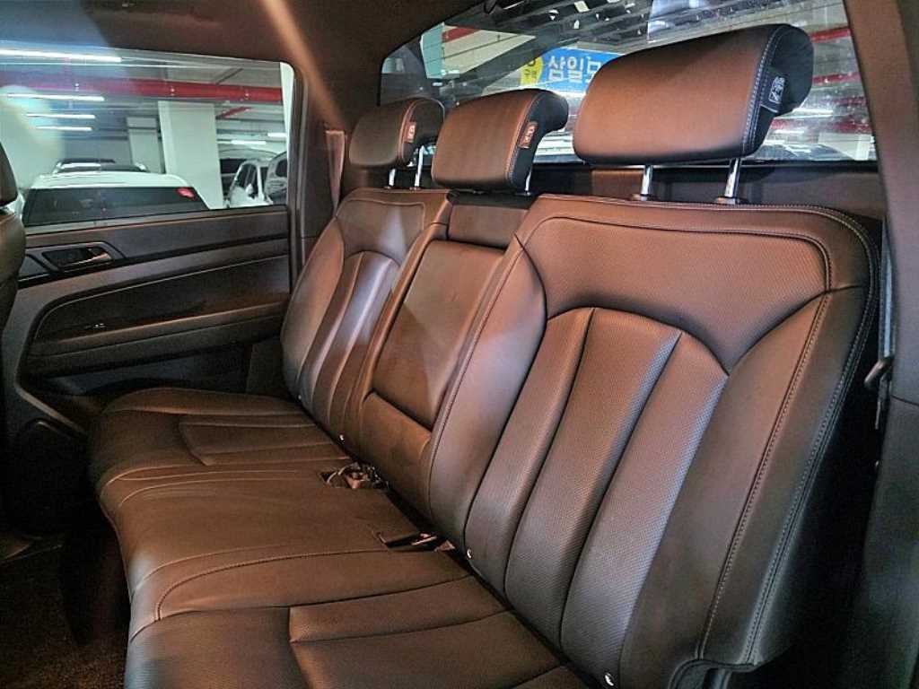 KG모빌리티(쌍용) 렉스턴 렉스턴 스포츠 칸 디젤 2.2 4WD 5링크 다이나믹 에디션 이미지 16
