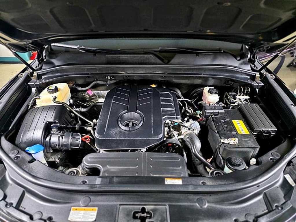 KG모빌리티(쌍용) 렉스턴 렉스턴 스포츠 칸 디젤 2.2 4WD 5링크 다이나믹 에디션 이미지 9