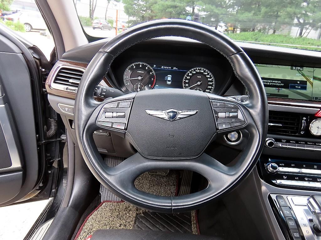 제네시스 EQ900 3.8 GDI AWD 프리미엄 럭셔리 이미지 8
