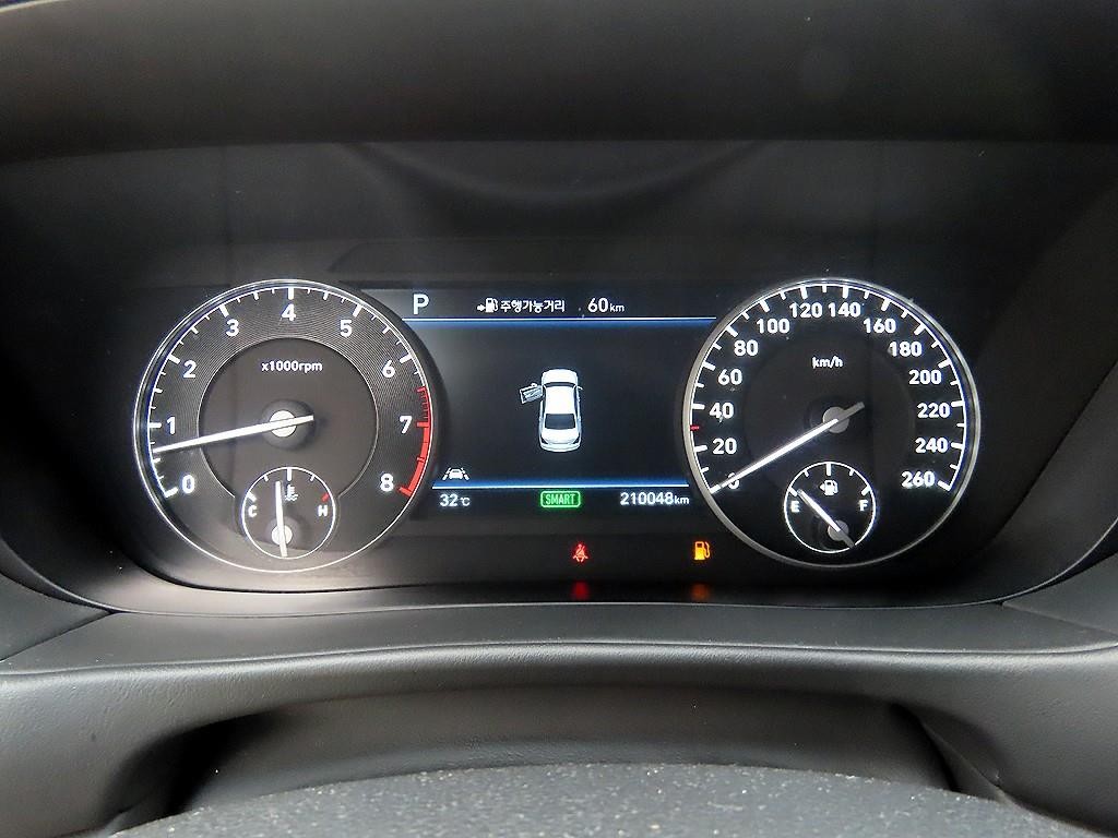 제네시스 EQ900 3.8 GDI AWD 프리미엄 럭셔리 이미지 9