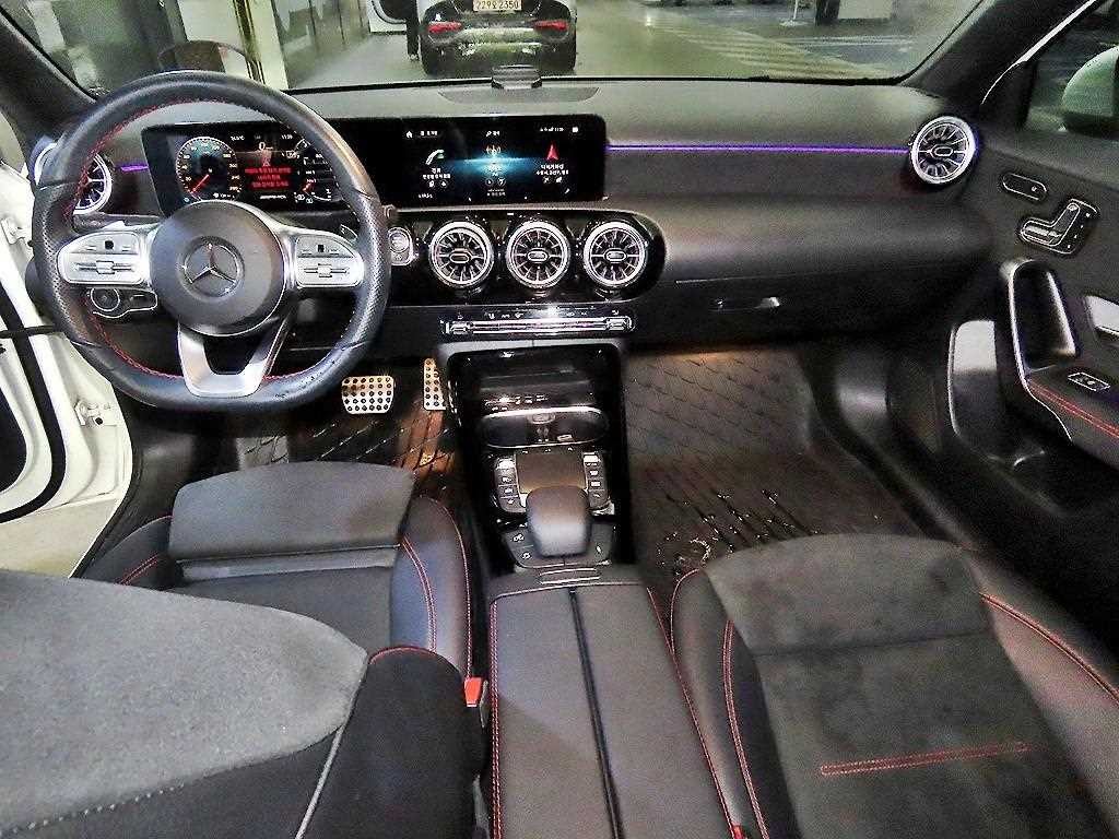 벤츠 A 클래스 A클래스 W177 AMG A35 4MATIC 세단 이미지 10