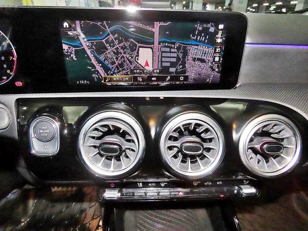 벤츠 A 클래스 A클래스 W177 AMG A35 4MATIC 세단 이미지 11