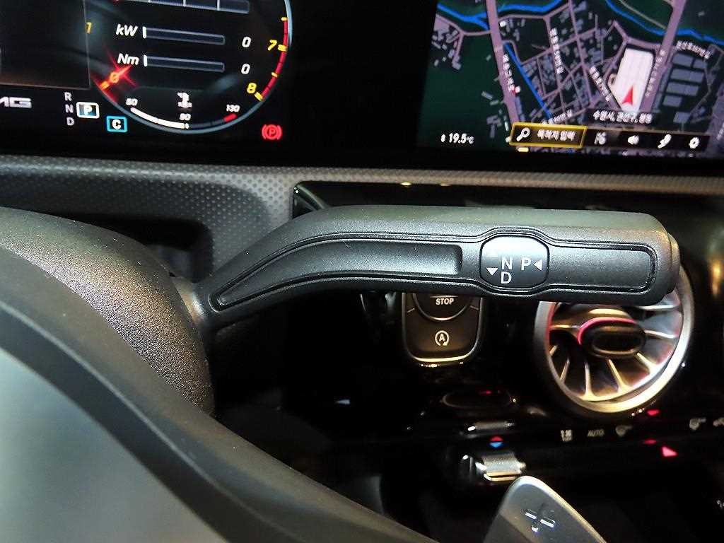벤츠 A 클래스 A클래스 W177 AMG A35 4MATIC 세단 이미지 12