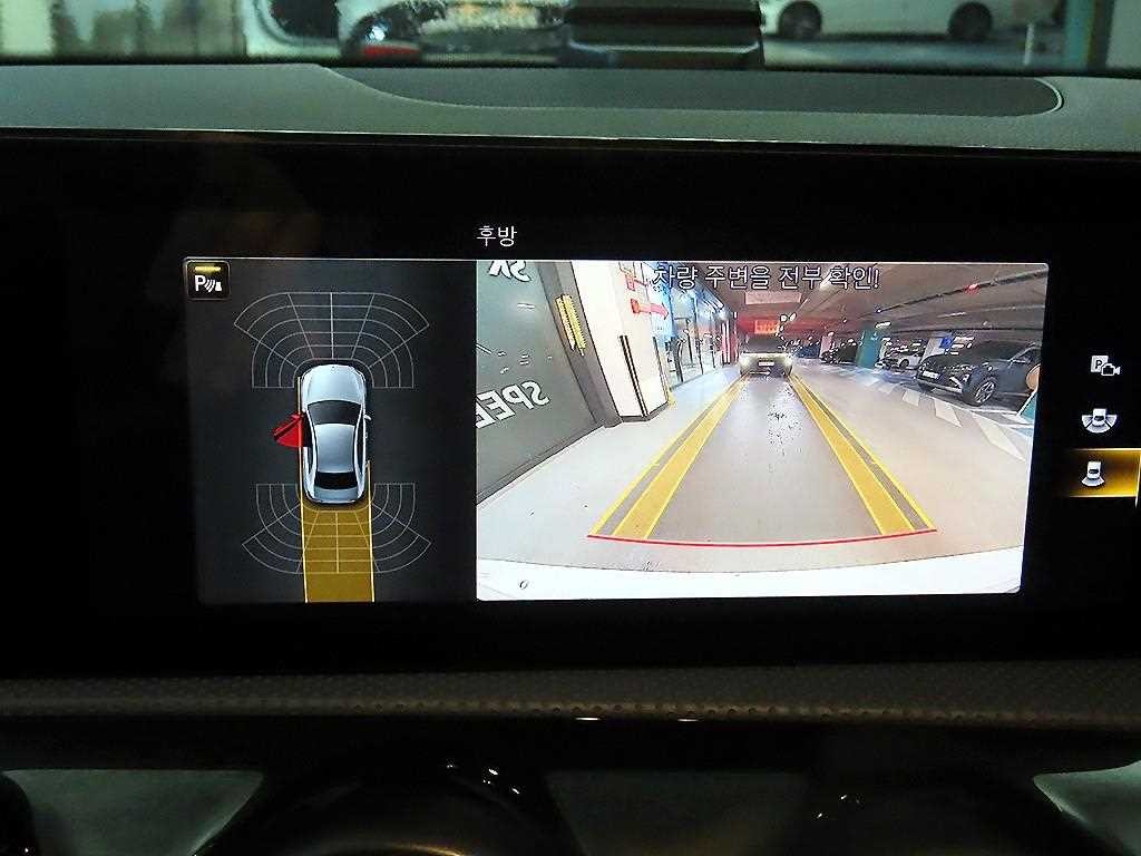 벤츠 A 클래스 A클래스 W177 AMG A35 4MATIC 세단 이미지 16