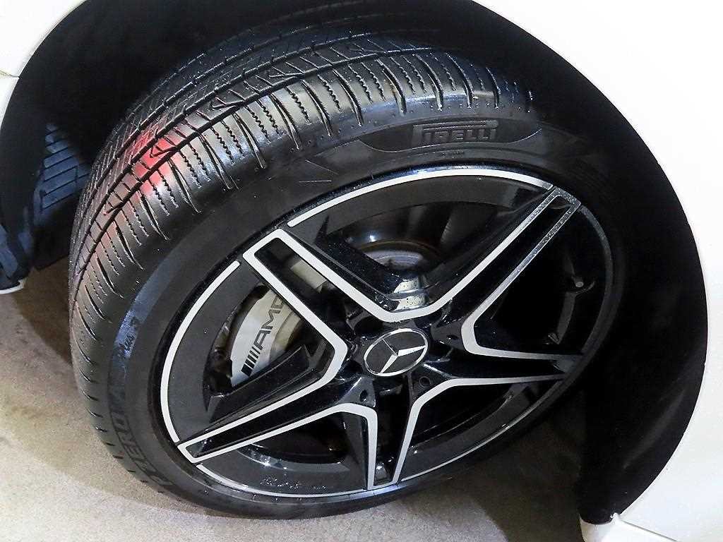 벤츠 A 클래스 A클래스 W177 AMG A35 4MATIC 세단 이미지 20