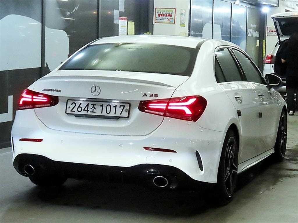 벤츠 A 클래스 A클래스 W177 AMG A35 4MATIC 세단 이미지 4