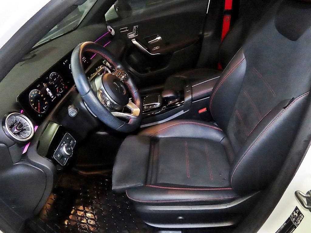 벤츠 A 클래스 A클래스 W177 AMG A35 4MATIC 세단 이미지 6