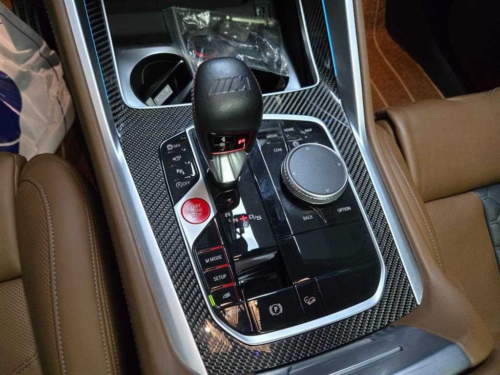 BMW X5M X5M (F95) 4.4 컴페티션 이미지 11