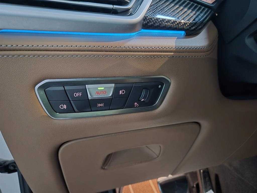 BMW X5M X5M (F95) 4.4 컴페티션 이미지 13