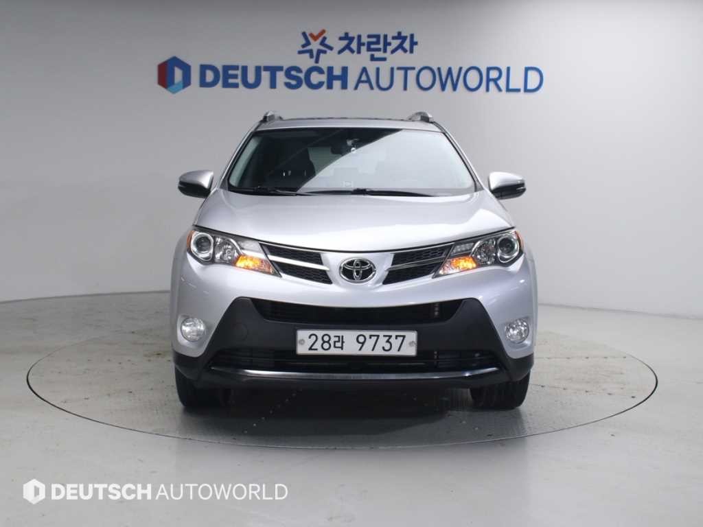 토요타 라브4 2.5 4WD 이미지 1