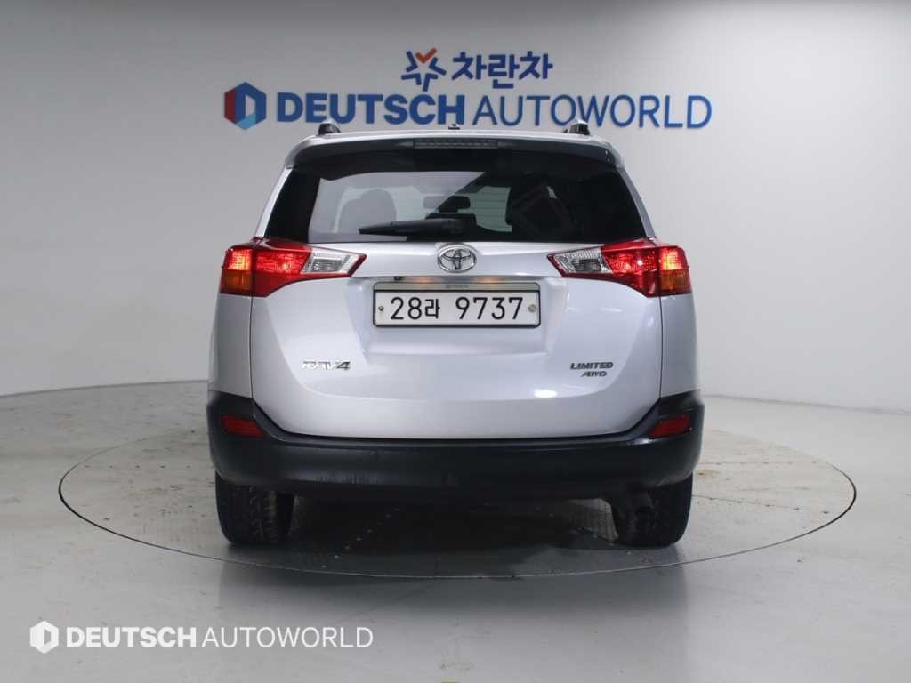 토요타 라브4 2.5 4WD 이미지 3