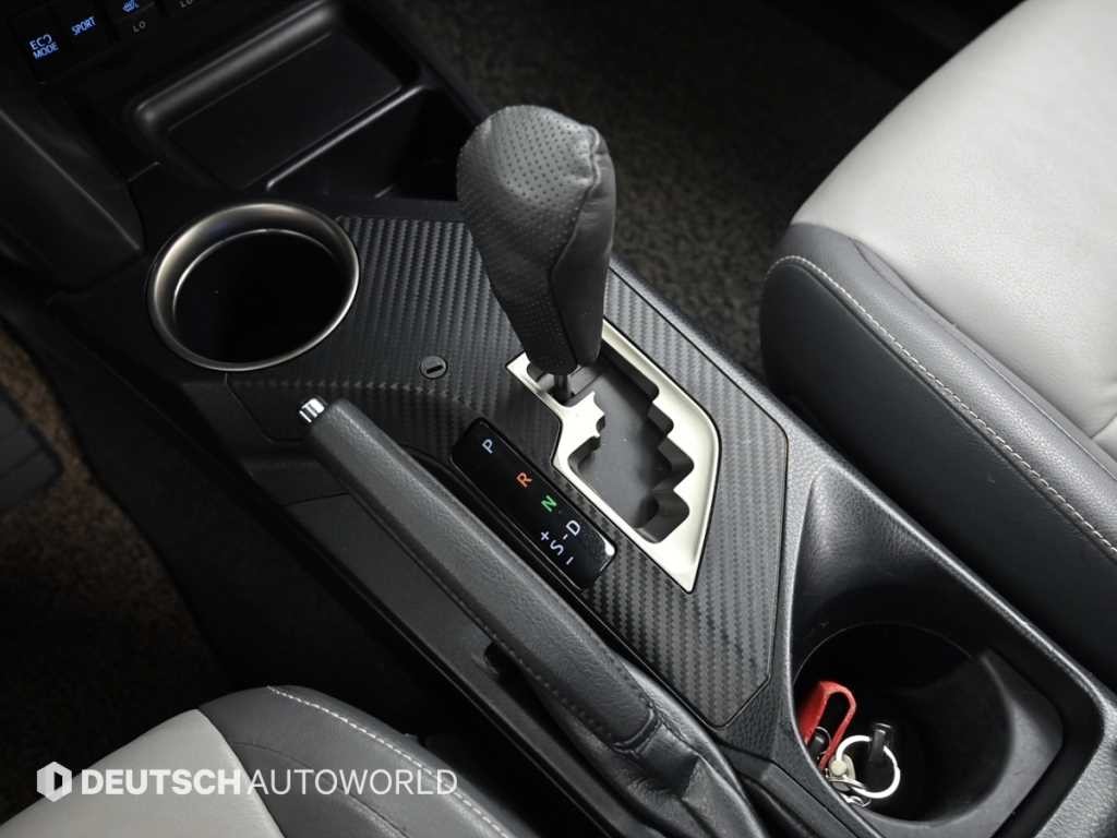 토요타 라브4 2.5 4WD 이미지 9