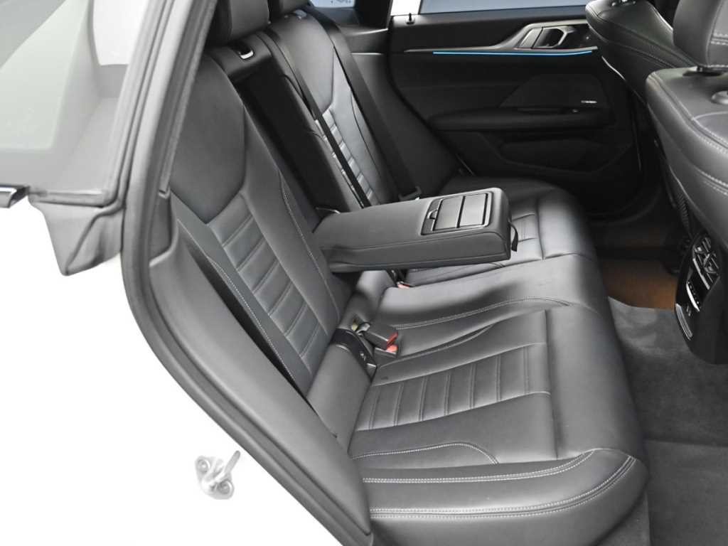 BMW i4 eDrive 40 M 스포츠 프로 이미지 12