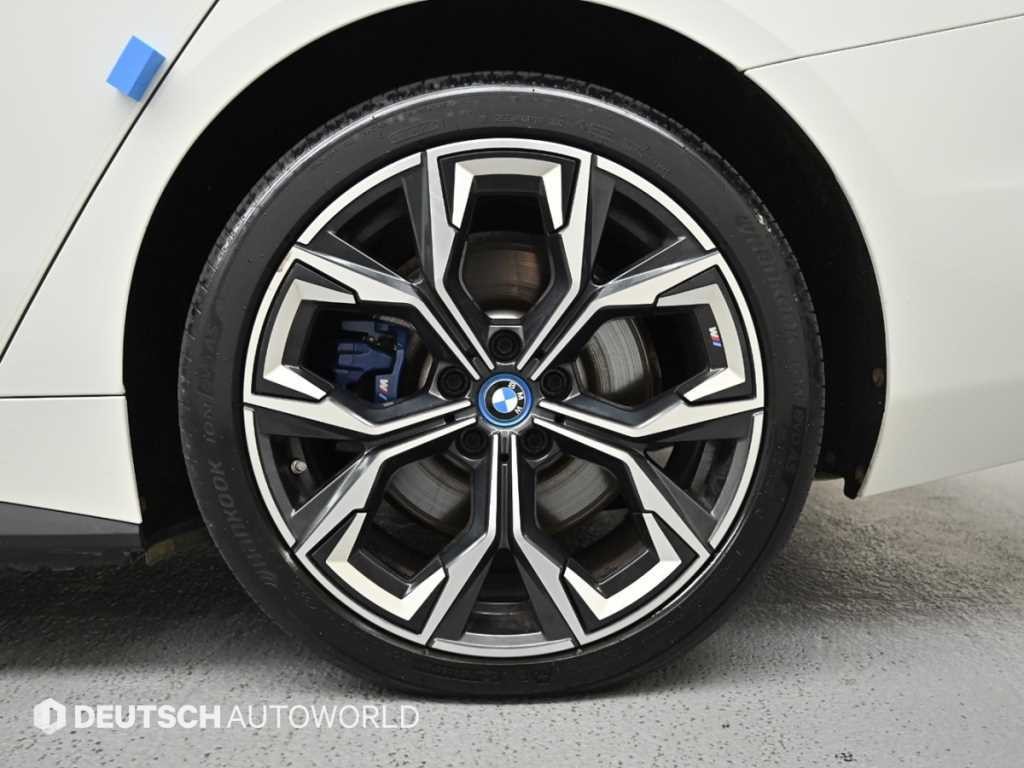 BMW i4 eDrive 40 M 스포츠 프로 이미지 5