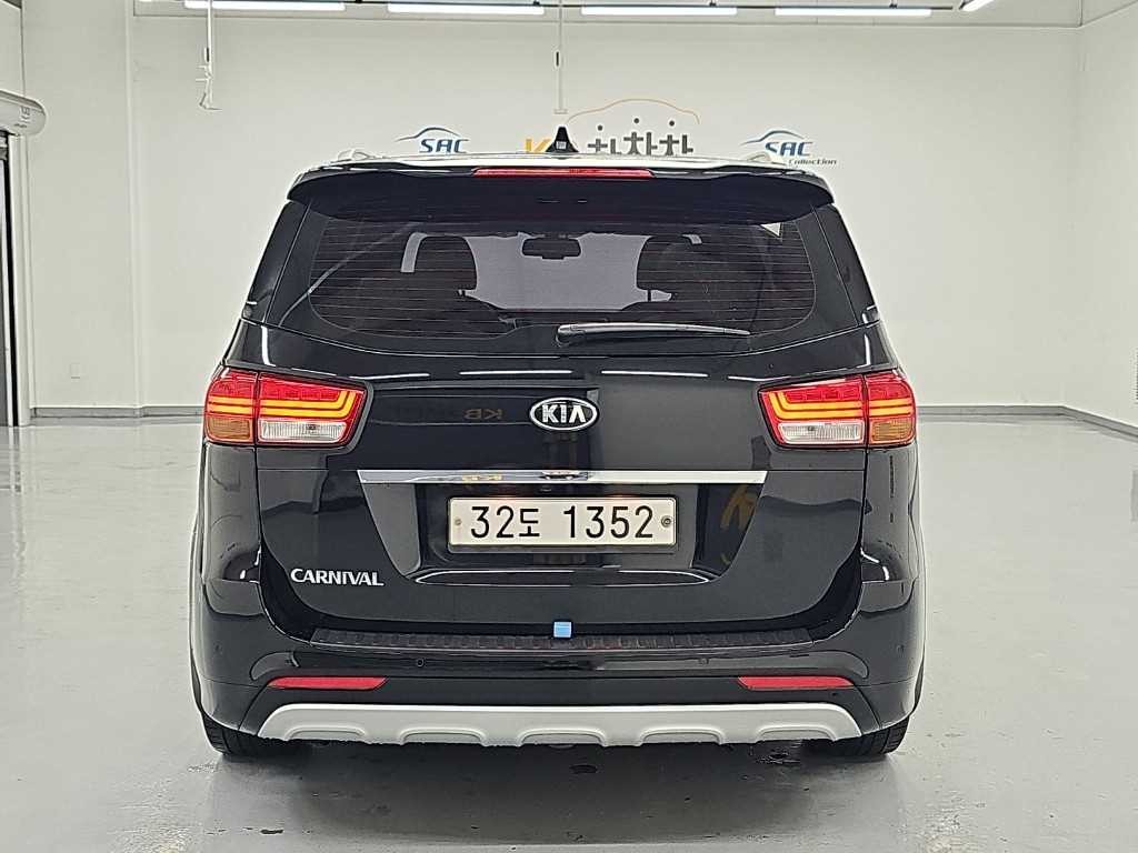 기아 카니발 올 뉴 카니발 디젤 9인승 프레스티지 이미지 3